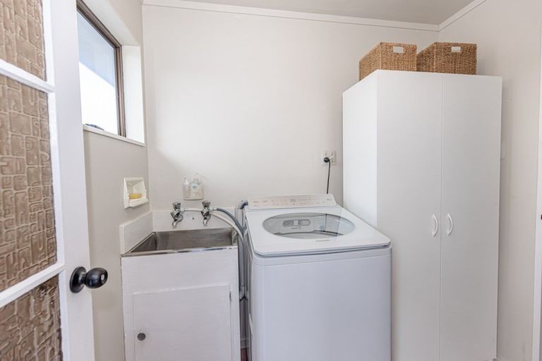 Photo of property in 8 Karyn Street, Castlecliff, Whanganui, 4501