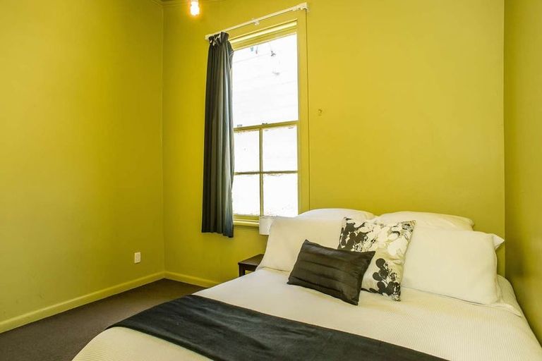 Photo of property in 211 Grant Road, Thorndon, Wellington, 6011