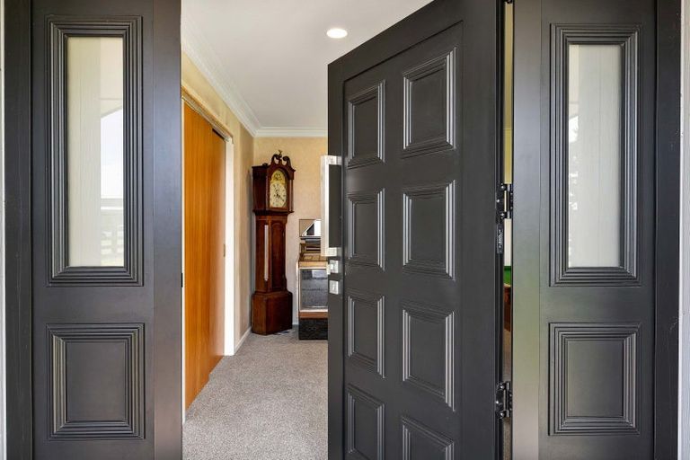 Photo of property in 312 Corbett Road, Paraite, New Plymouth, 4373