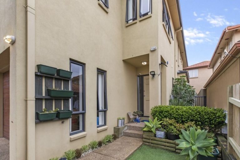 Photo of property in 89 Nautilus Drive, Gulf Harbour, Whangaparaoa, 0930