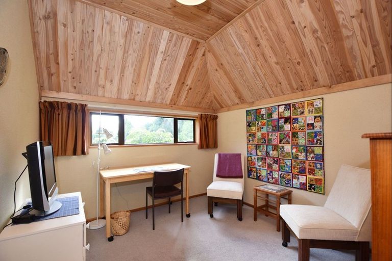 Photo of property in 22 Taiepa Road, Otatara, Invercargill, 9879