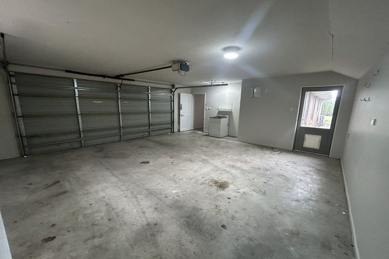 Photo of property in 3 Mollymawk Place, Woolston, Christchurch, 8023