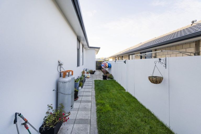 Photo of property in 43 Aquila Drive, Whitianga, 3510