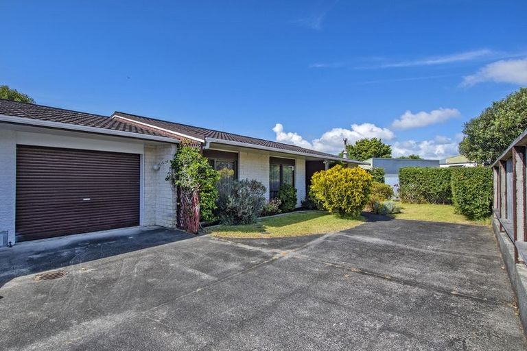 Photo of property in 2/33 Old Onerahi Road, Onerahi, Whangarei, 0110