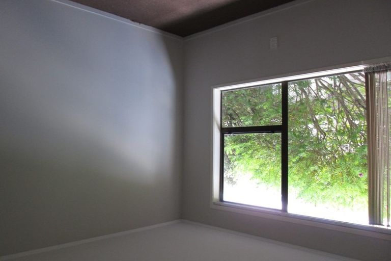 Photo of property in 537 Swanson Road, Ranui, Auckland, 0612