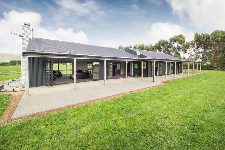 Photo of property in 6 Akers Road, Linton, Palmerston North, 4472