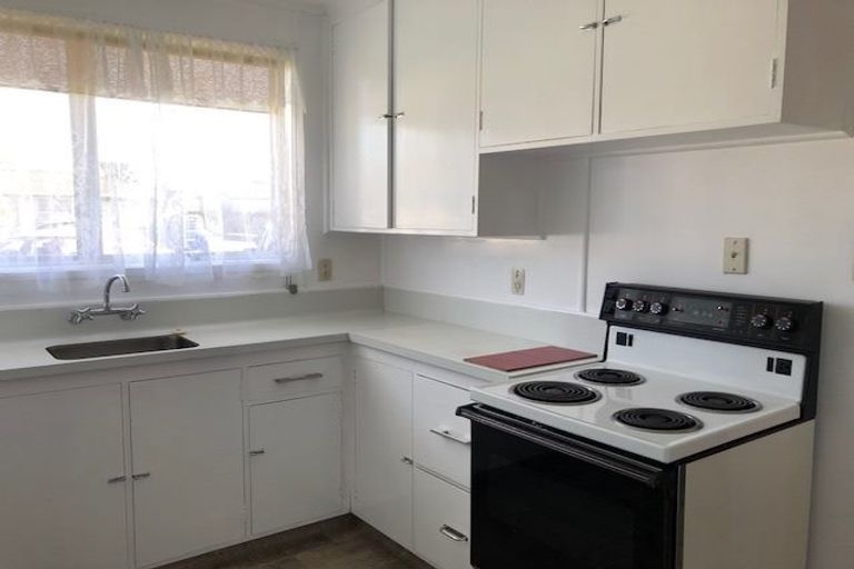 Photo of property in 2/202 Warwick Road, Mayfair, Hastings, 4122