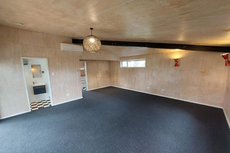 Photo of property in 131 Somerfield Street, Somerfield, Christchurch, 8024