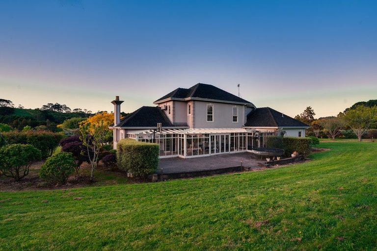 Photo of property in 470 Waitoki Road, Wainui, Silverdale, 0994