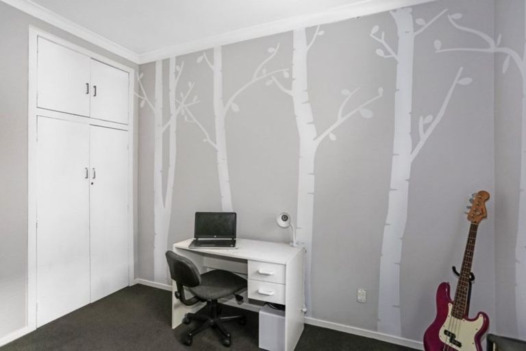 Photo of property in 71 Helvetia Road, Pukekohe, 2120