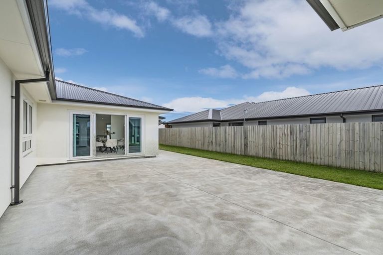 Photo of property in 19a Lewis Crescent, Rolleston, 7614