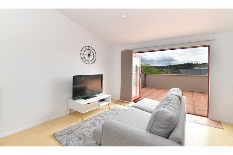 Photo of property in 33e Florence Avenue, Orewa, 0931