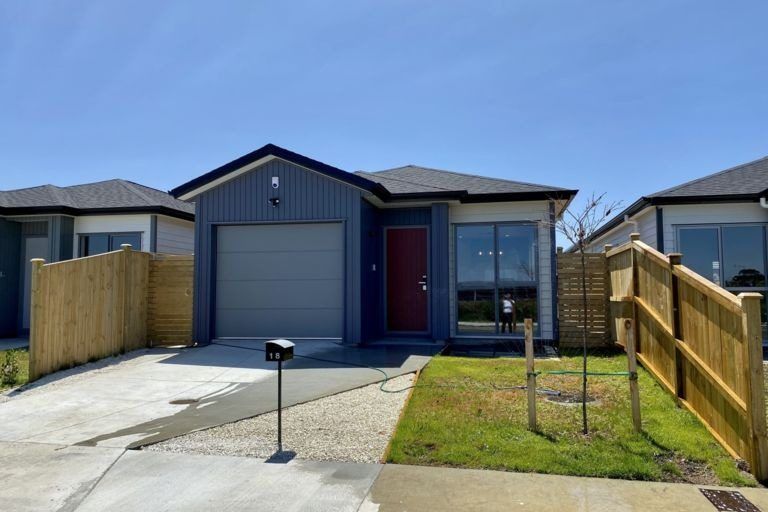 Photo of property in 18 Opoka Street, Takanini, 2110
