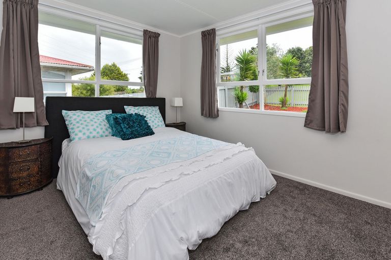 Photo of property in 102 Tennessee Avenue, Mangere East, Auckland, 2024