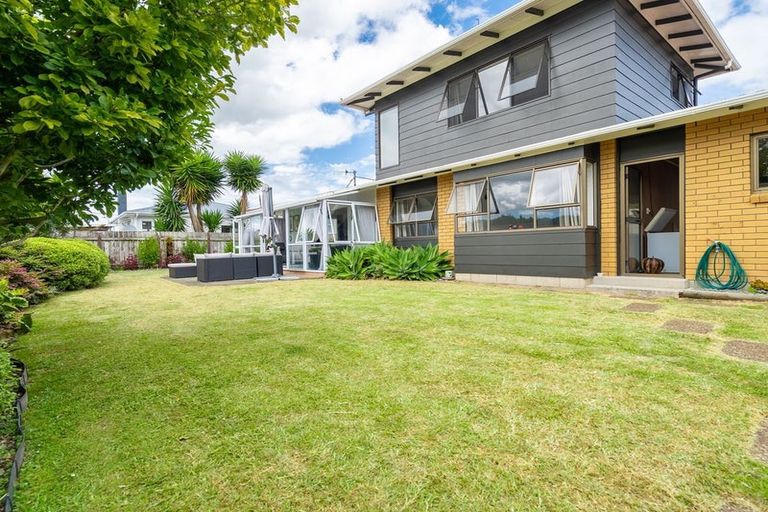 Photo of property in 12 Third Avenue, Avenues, Whangarei, 0110