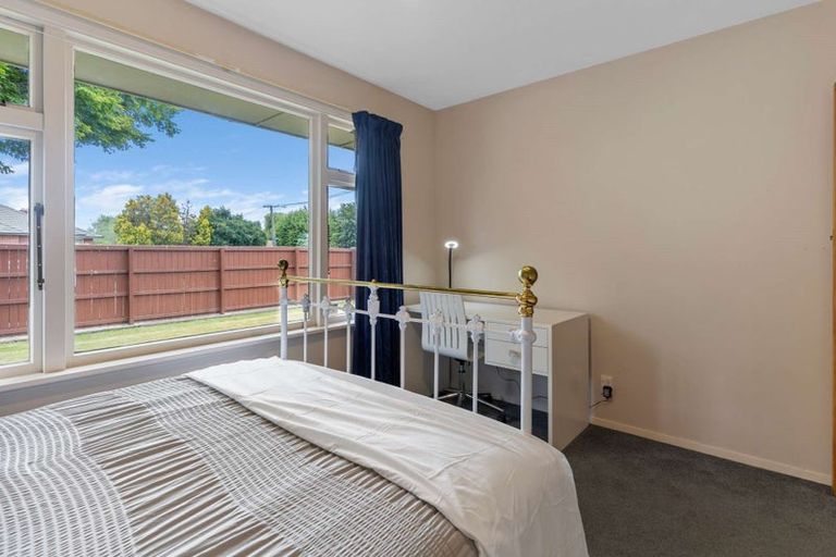 Photo of property in 196 Grahams Road, Burnside, Christchurch, 8053