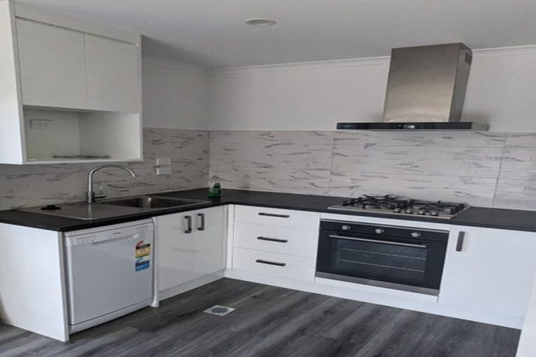 Photo of property in 75b Andrew Road, Howick, Auckland, 2010