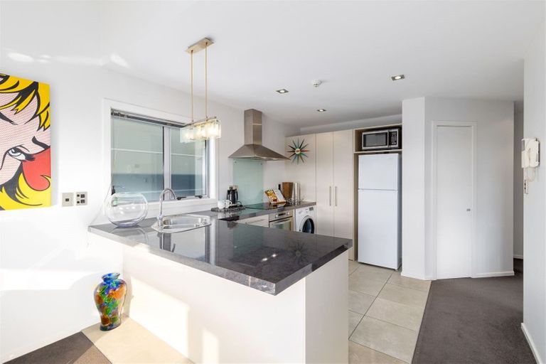 Photo of property in 3/8 Hutcheson Street, Sydenham, Christchurch, 8023