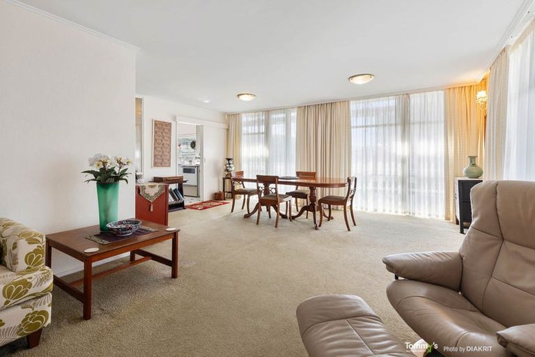 Photo of property in Jellicoe Towers, 191 The Terrace, Wellington Central, Wellington, 6011