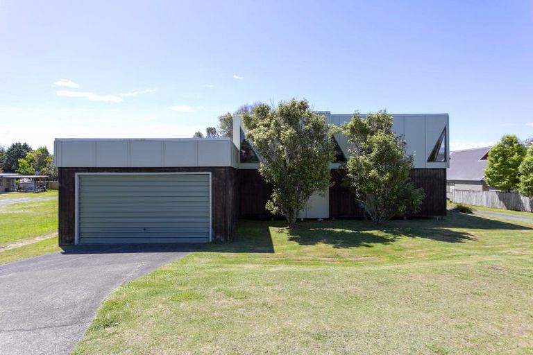 Photo of property in 30 Pihanga Road, Kuratau, Turangi, 3381