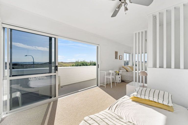 Photo of property in 1338 Papamoa Beach Road, Papamoa Beach, Papamoa, 3118