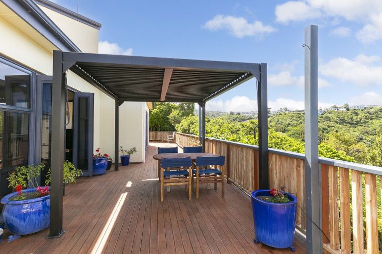 Photo of property in 19 George Gee Drive, Korokoro, Lower Hutt, 5012