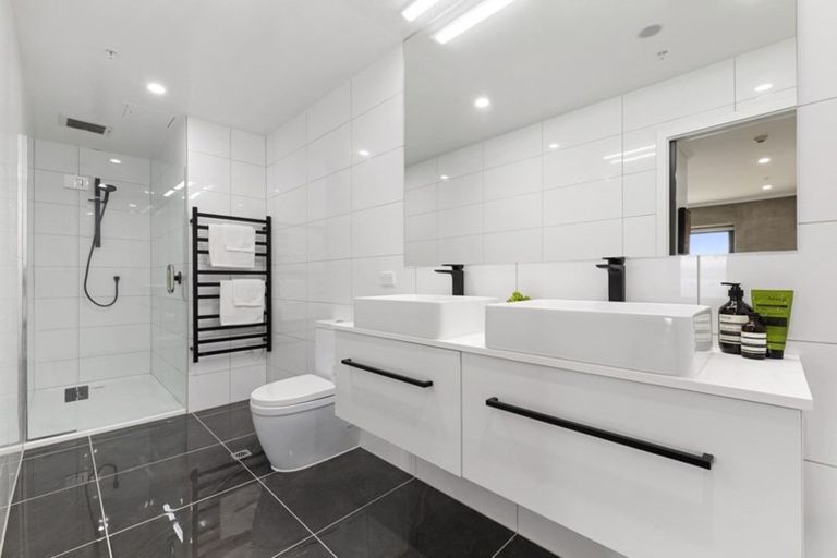 Photo of property in Frame Apartments, 1601/111 Molesworth Street, Thorndon, Wellington, 6011