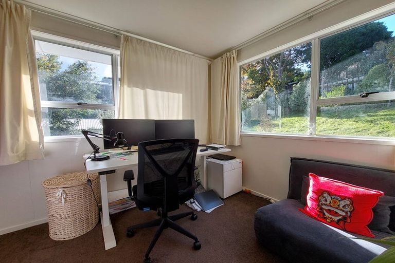 Photo of property in 1/21 Kerria Place, Sunnynook, Auckland, 0620