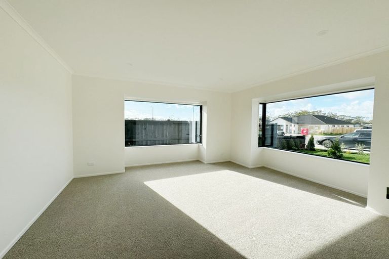 Photo of property in 26 Milldale Drive, Wainui, 0932