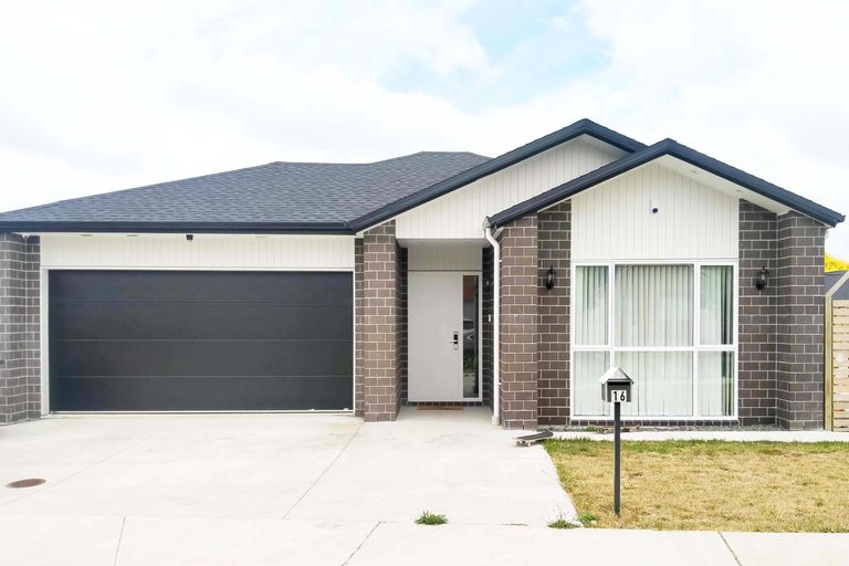 Photo of property in 16 Perkins Street, Papakura, 2110