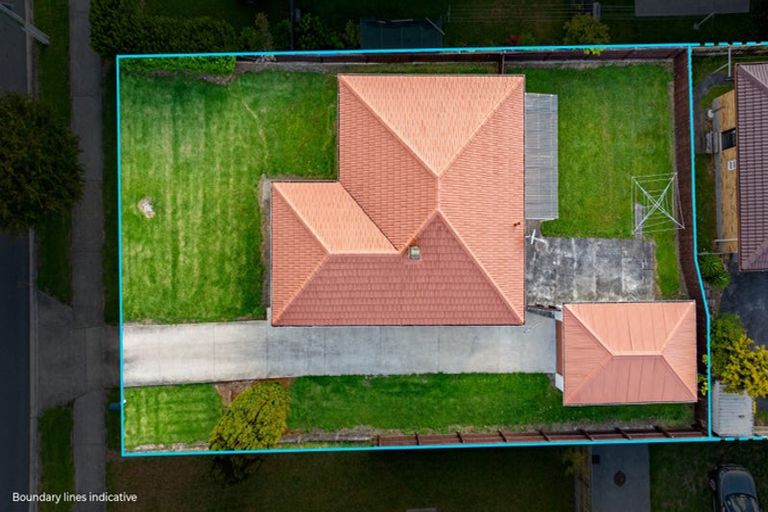 Photo of property in 1/66 Clevedon Road, Papakura, 2110