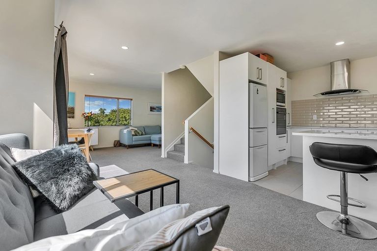 Photo of property in 3/57 Gladstone Road, Northcote, Auckland, 0627