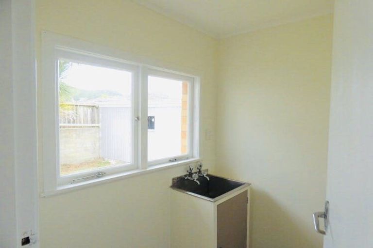 Photo of property in 4b Davies Street, Regent, Whangarei, 0112