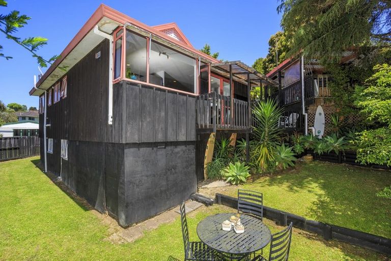 Photo of property in 2/16 Redwing Street, Browns Bay, Auckland, 0630