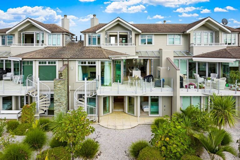 Photo of property in 36 Little Compton Mews, Snells Beach, 0920