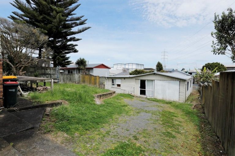 Photo of property in 27 Takanini Road, Takanini, 2112