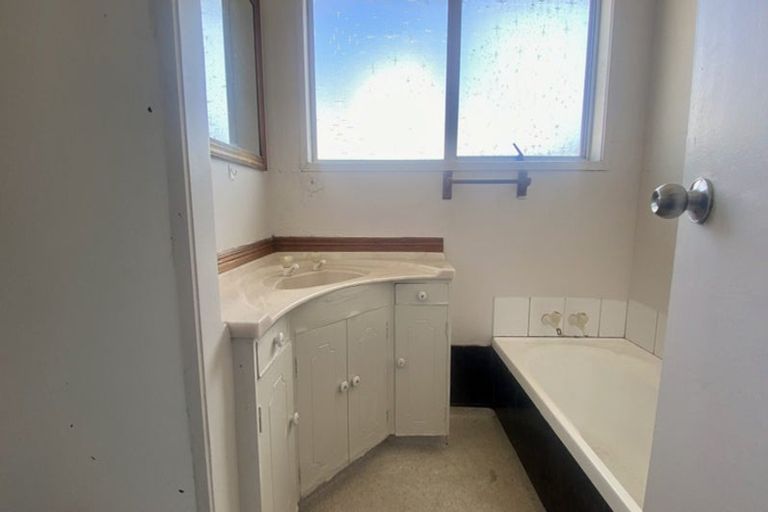 Photo of property in 5 Adel Place, Weymouth, Auckland, 2103