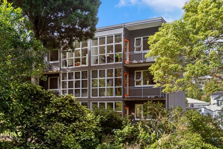 Photo of property in 146 Glenmore Street, Northland, Wellington, 6012