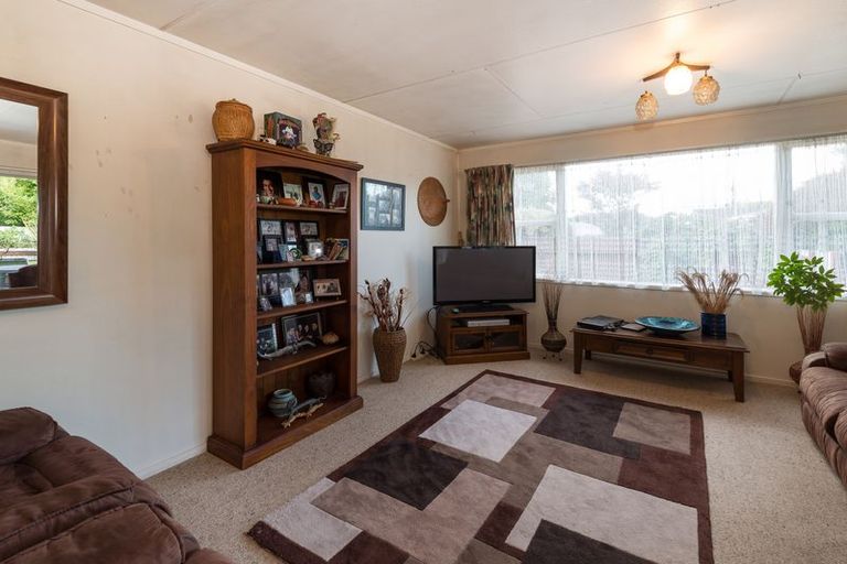 Photo of property in 8 Thackeray Place, Owhata, Rotorua, 3010