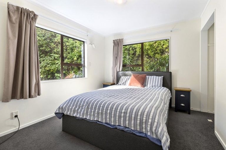 Photo of property in 12 Creswick Terrace, Northland, Wellington, 6012