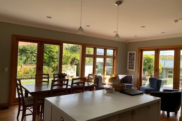 Photo of property in 96 Campbell Street, Karori, Wellington, 6012