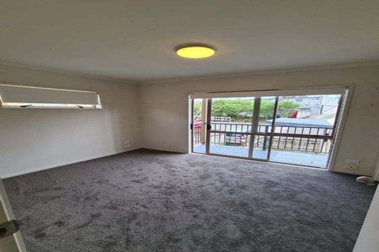 Photo of property in 15/94 Glengarry Road, Glen Eden, Auckland, 0602