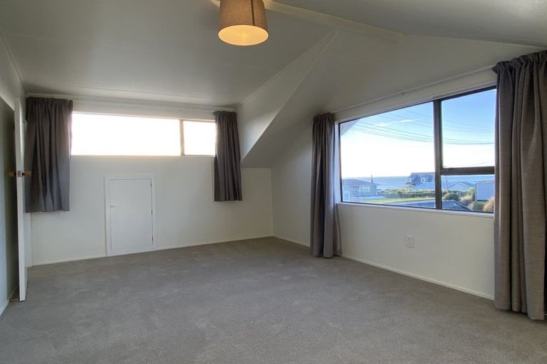 Photo of property in 2 Kamahi Street, Kaka Point, Balclutha, 9271