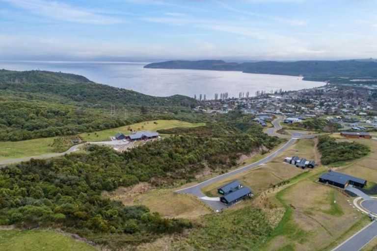 Photo of property in 15 Sparrowhawk Way, Kinloch, Taupo, 3377
