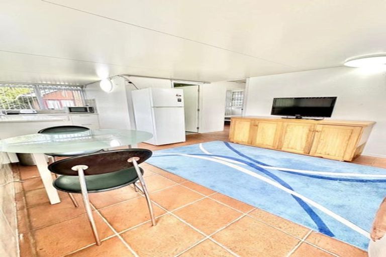 Photo of property in 128 Grafton Road, Grafton, Auckland, 1010