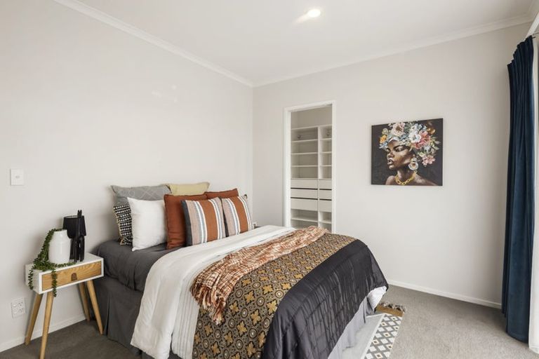 Photo of property in 31 Cresswell Place, Johnsonville, Wellington, 6037