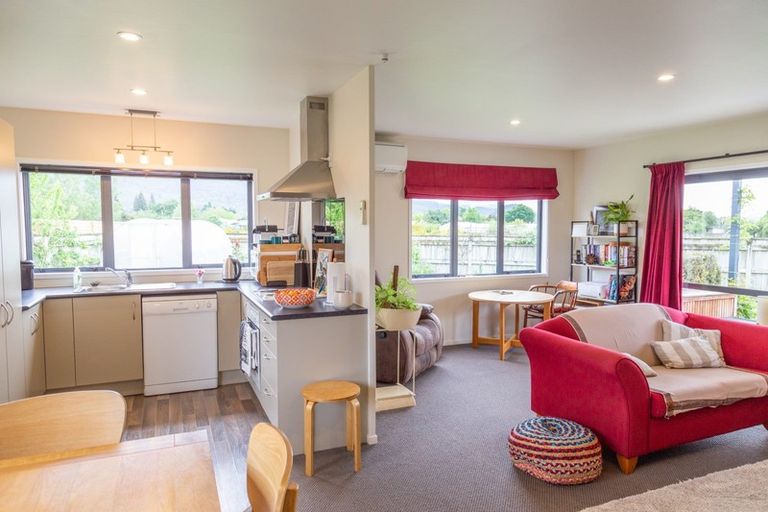 Photo of property in 10 Ngahana Place, Turangi, 3334