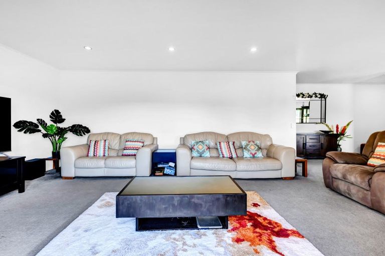 Photo of property in 10a Kororako Grove, Whalers Gate, New Plymouth, 4310