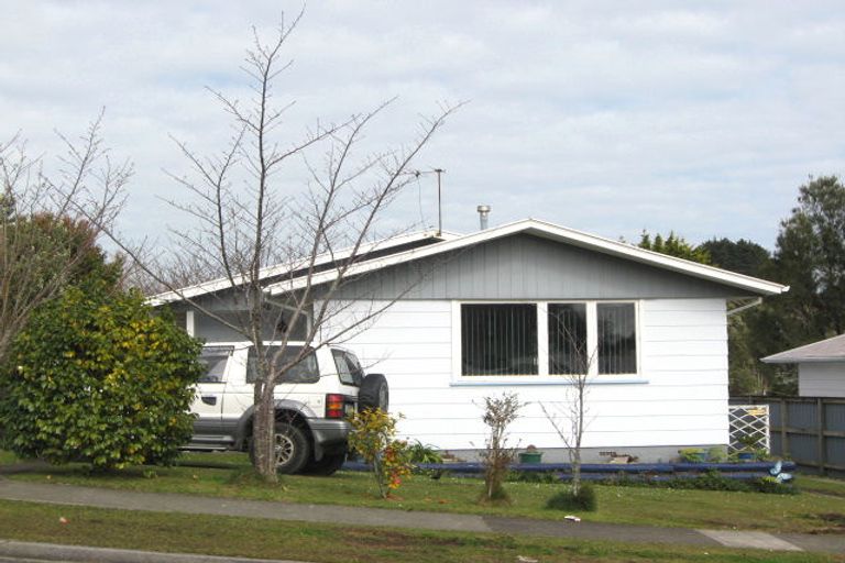 Photo of property in 49 Endeavour Street, Marfell, New Plymouth, 4310