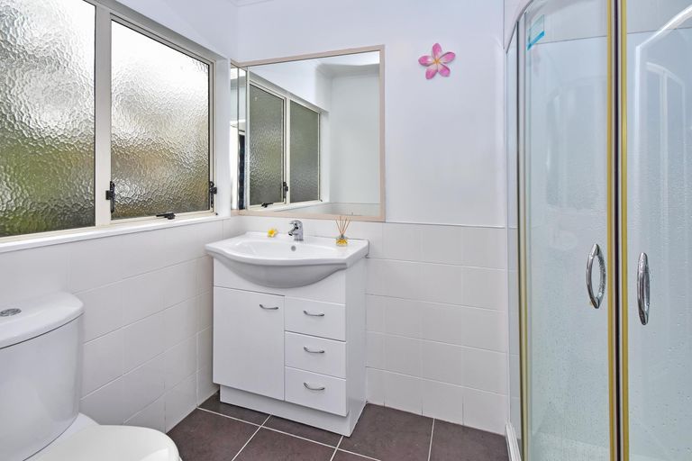 Photo of property in 61 Carnoustie Drive, Wattle Downs, Auckland, 2103